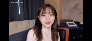 贝贝脚交庞大的家伙和暨上脚的特写镜头